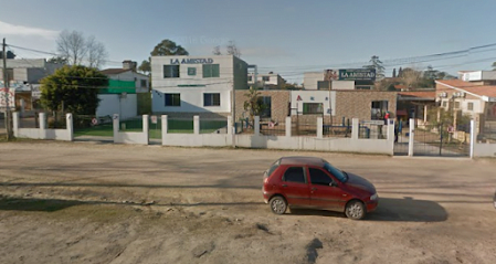 foto de Colegio La Amistad (Ahora En Av. Giannattasio Km. 24, 15800)